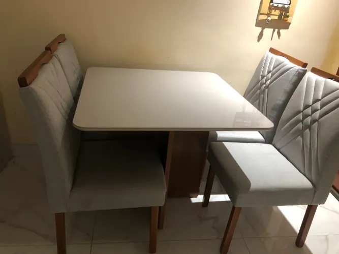 Mesa nova 3 meses de uso