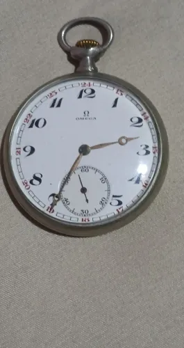 RELOGIO OMEGA DE BOLSO NUMEROS MAQUINA AMARELA FUNCIONANDO 100%