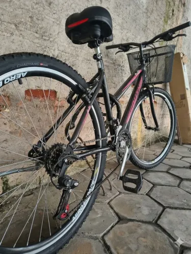 Bicicleta MTB aro 26 feminina 21 marchas