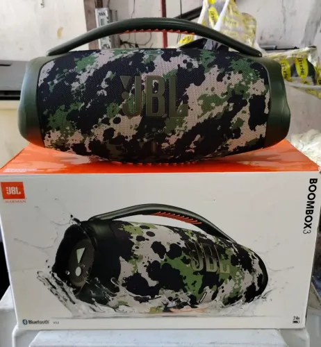 BOOMBOX 3