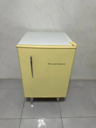 Frigobar retrô Amarelo