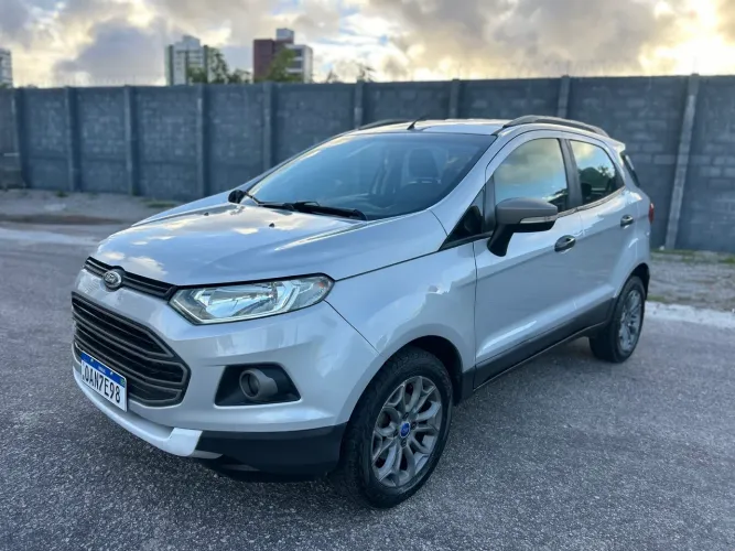 Ford Ecosport Freestyle 1.6 16V Flex 5P 2013