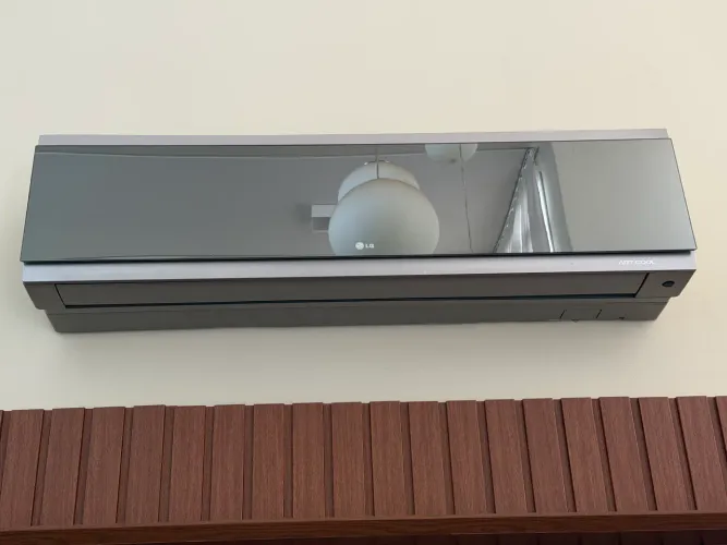 Ar condicionado 18.000,00 btus quente e frio (não é inverter )