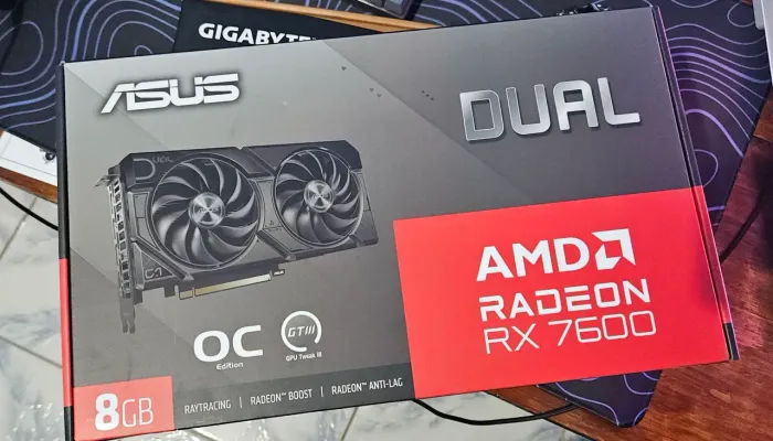 Placa de vídeo Asus Rx 7600 8gb OC edition