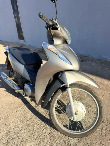 Honda Biz 125i 2024 - 4.611 km