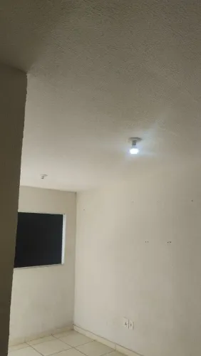 ALUGA-SE APARTAMENTO RESIDENCIAL HABITACIONAL/ PARATIBE $500