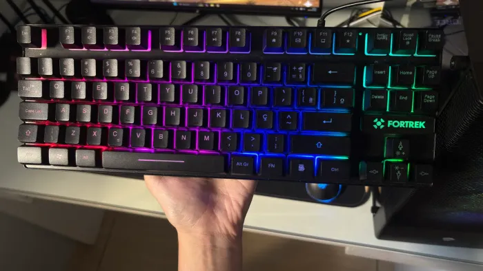 Teclado Semi-mecânico Fortrek