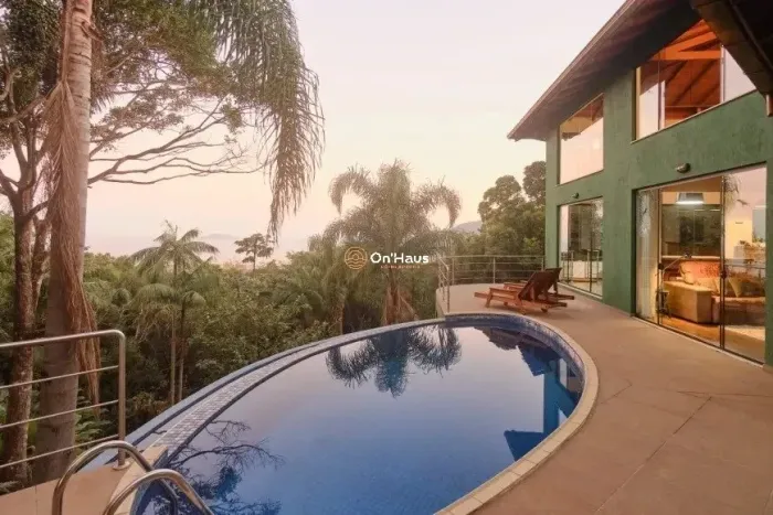 Casa para Locação no Pântano do Sul | 4 dormitórios | Piscina
