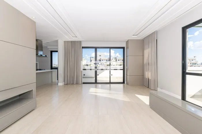 COBERTURA com 2 dormitórios à venda com 187.38m² por R$ 2.980.000,00 no bairro Juvevê - CU