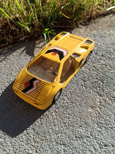 Carrinho miniatura colecionável marca Sunnyside modelo LAMBORGHINI DIABLO produzido escala