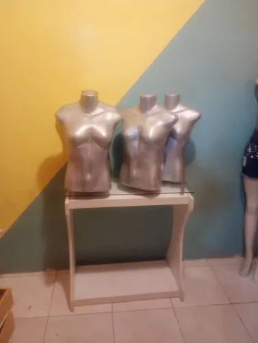 Manequins para lojas e bazar 