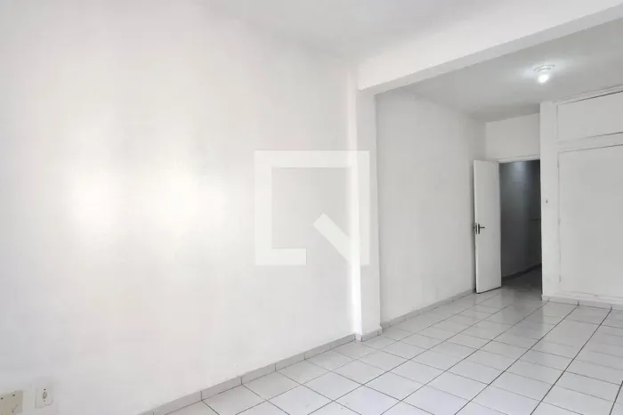 KITNET RESIDENTIAL em Campinas - São Paulo, Cambuí