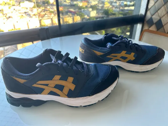 Tênis ASICS Gel Takumi Azul Pouco Usado - Tam. 40
