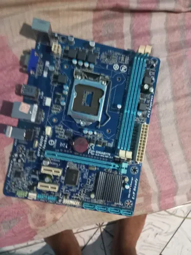 placa mãe ga-h61m-s1
