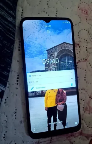 Celular moto g 20 funcionando perfeitamente.