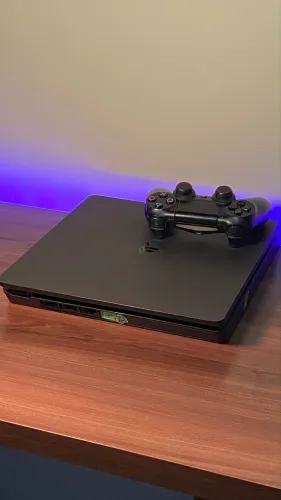 PS4 SLIM 500GB + 5 JOGOS + CONTROLE ORIGINAL - PRONTO PARA JOGAR!
