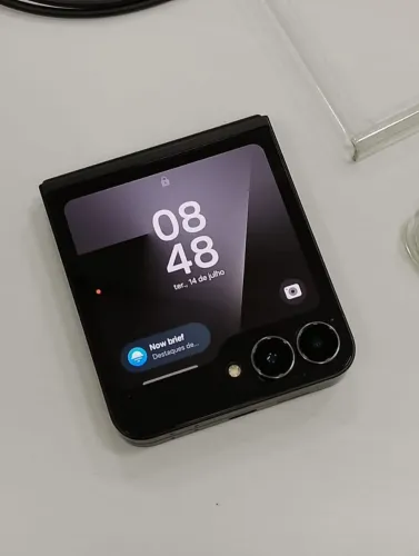 Celular Samsung Zflip 7 FE Preto 