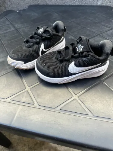 Tênis Nike infantil