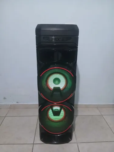Caixa LG XBOOM