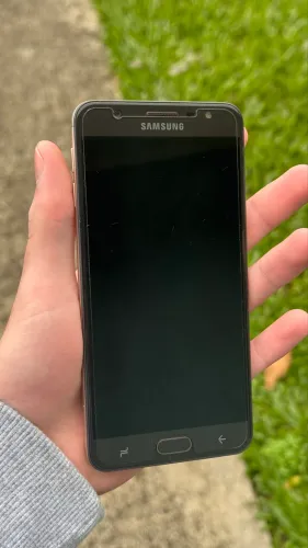 Vende-se Samsung J7 Prime