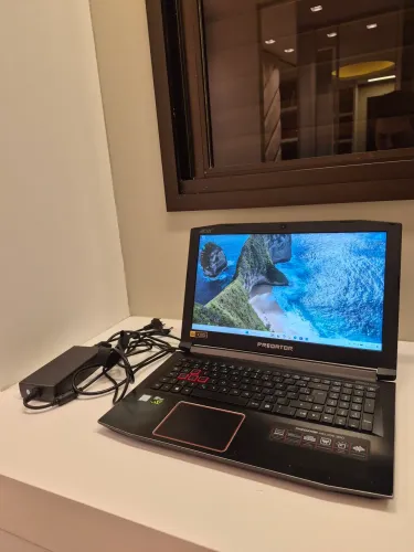 Acer Predator Helios 300 + SSD960GB