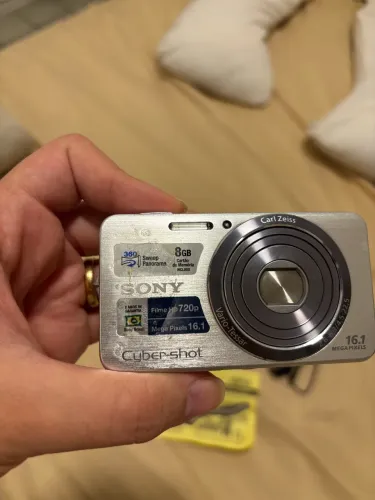 Cyber Shot Sony 16.1 megapixels 