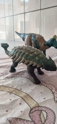 Lote 2 Dinossauros Mattel Jurassic World