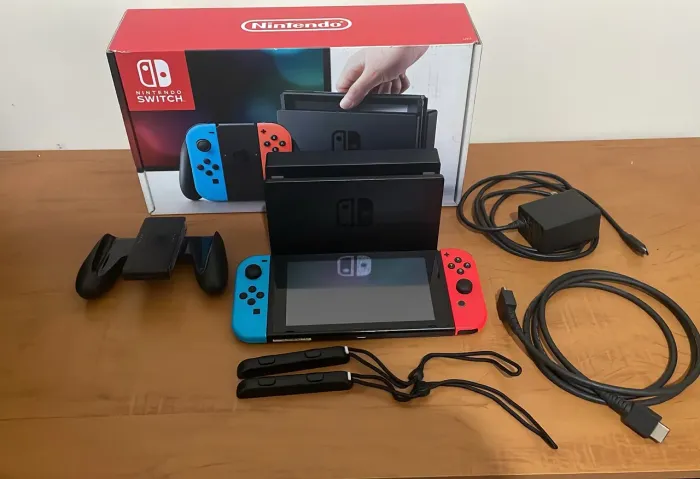 Nintendo Switch com cartão de 64 GB (modelo desbloqueavel)