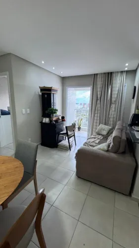 Apartamento Nascente 58m² c/ 2 Quartos Modulados e Climatizado no 14º Andar no Cond. View