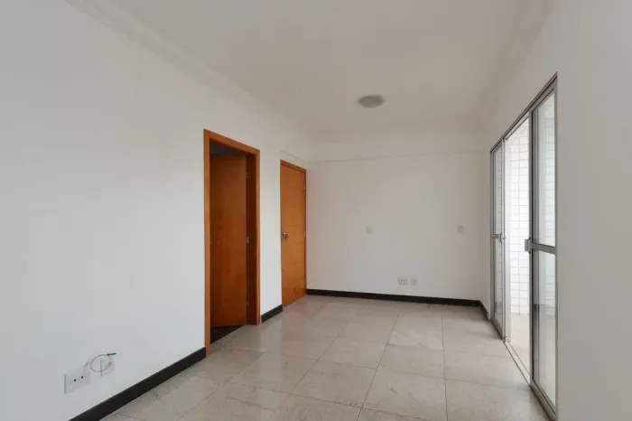 Apartamento à Venda - Graça, 3 Quartos, 74 m2