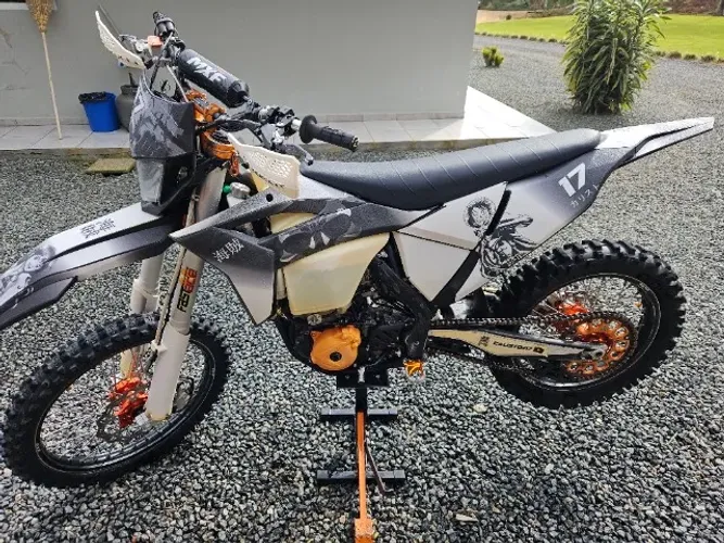 MXF 300 RXS POUCO USADA