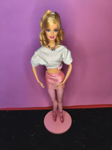 Barbie sapatilhas mágicas sem saia original  e pescoço restaurado