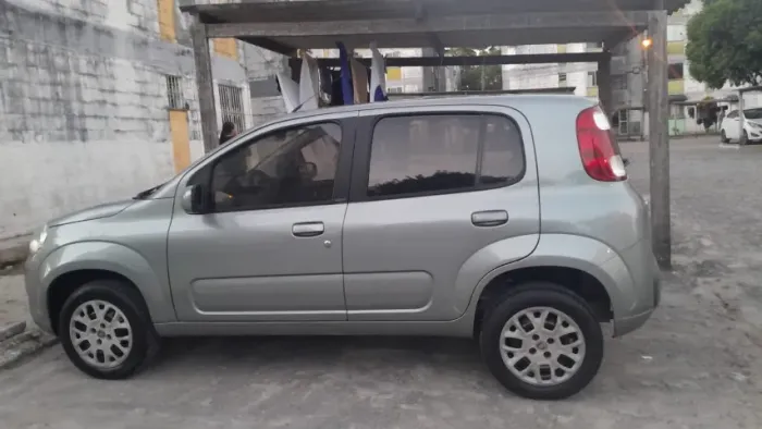 Fiat Uno Vivace/rua 1.0 EVO Fire Flex 8V 5P 2013