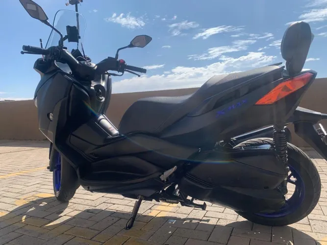 YAMAHA XMAX 2024