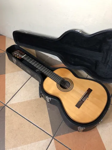 Violão de luthier classico elétrico