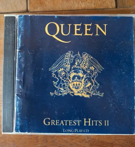 Queen Greatest História II.