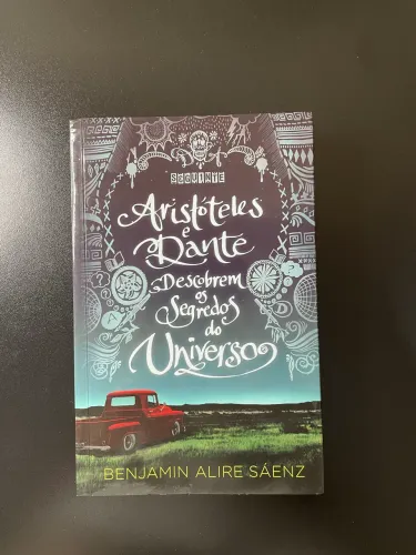 Vende se livro Aristoteles e Dante descobrem os segredos do universo