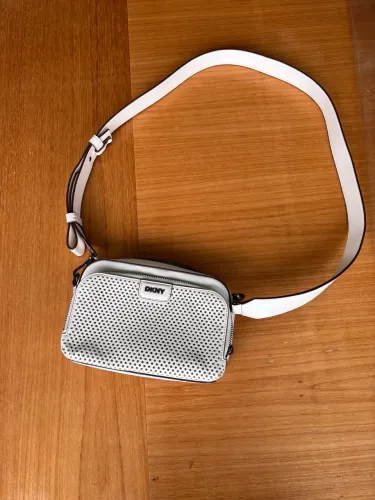 Bolsa DKNY tiracolo nova 