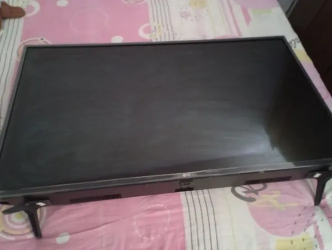 Tv LG 40' com defeito para retirar peças ou consertar