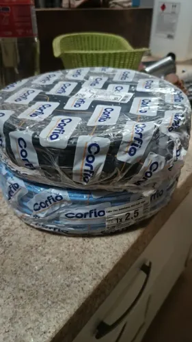 Fios e cabos