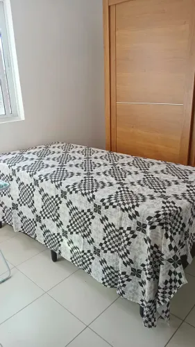 Cama box