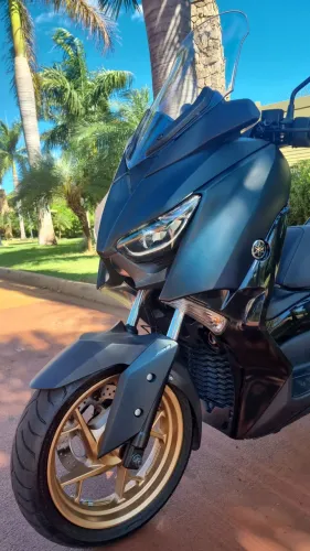 Xmax 250 Yamaha 2024 verde fosca