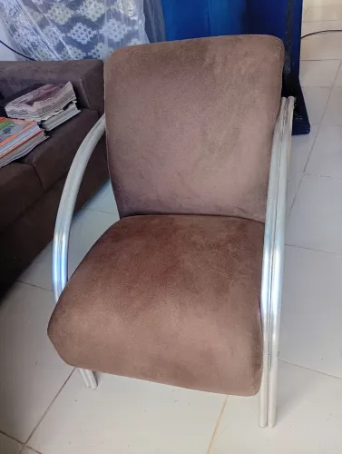 Poltrona braço de alumínio 