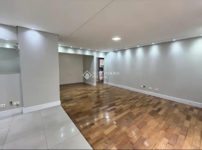 Excelente apartamento com 127m2 no Bairro Vila Marina em Santo André