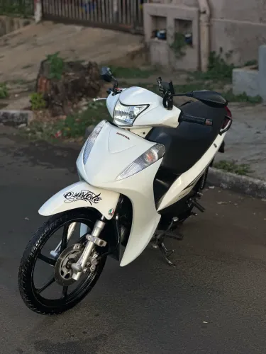 BIZ 125ex 2013 TROCO POR CARRO