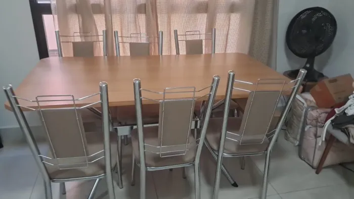 Mesa de 6 cadeiras