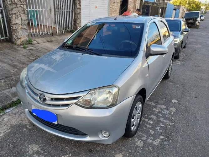 Toyota Etios X 1.3 Flex 16V 5P Mec. 2016