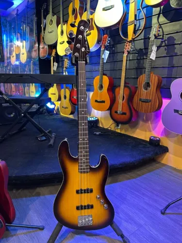 Baixo Fender Jazz Bass Aerodyne Japão