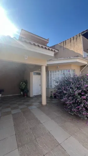 Sobrado 3 Dormitórios à venda no Jardim Prestes de Barros, Zona Leste de Sorocaba,