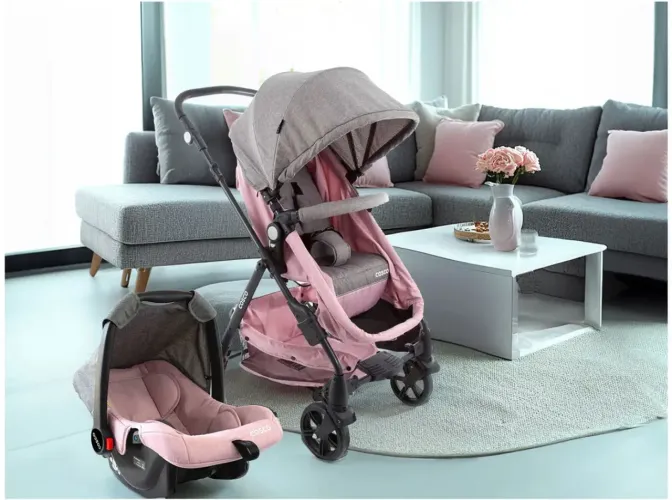 Vendo kit Carrinho de Bebê com Bebê conforto Cosco